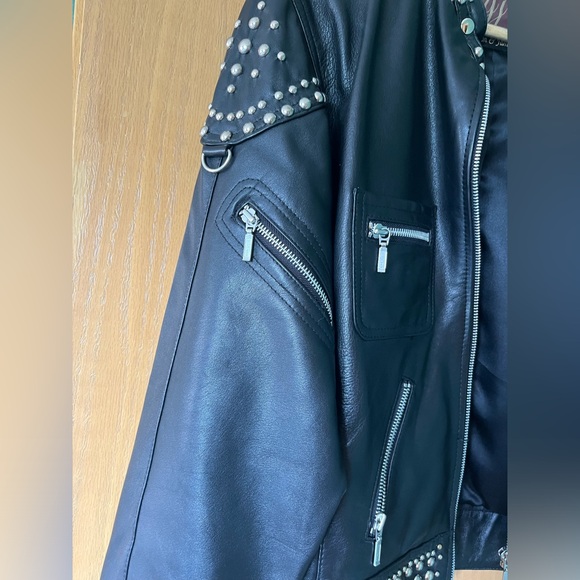 Gordon & James Signature Studded Black Leather Jacket. - Picture 5 of 9